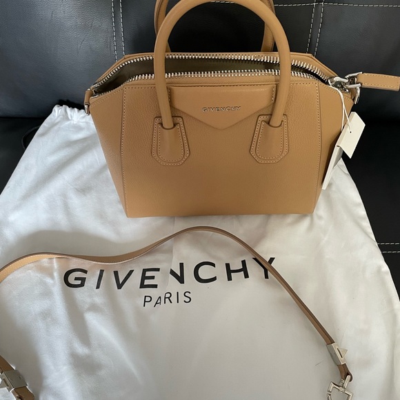 Givenchy Medium Antigona NWOT - Picture 13 of 16